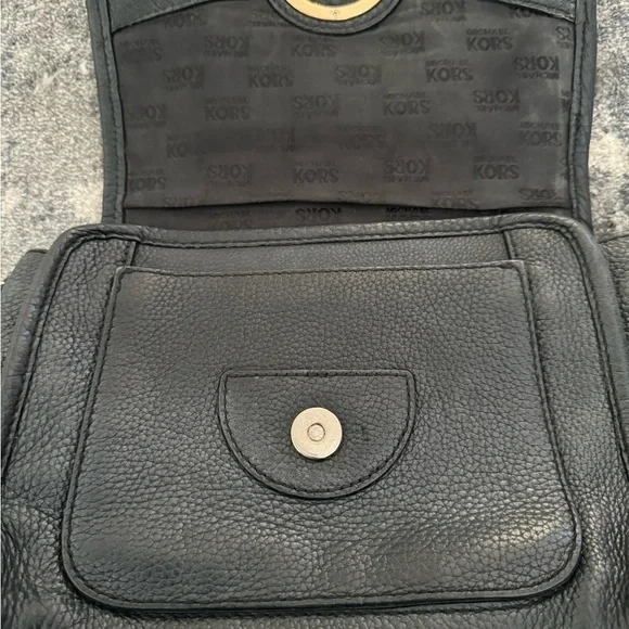 Michael Kors mini cross body black purse - Picture 9 of 9